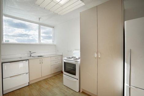 Photo of property in 704 Pioneer Highway, Takaro, Palmerston North, 4412