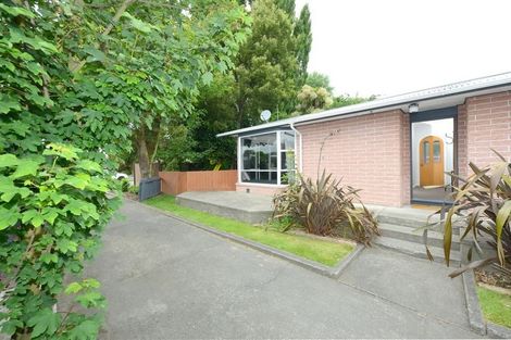 Photo of property in 127 Grimseys Road, Redwood, Christchurch, 8051