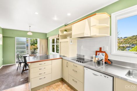 Photo of property in 10 Cedar Street, Maungaraki, Lower Hutt, 5010