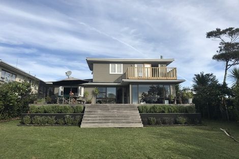 Photo of property in 33 Dakota Avenue, Beach Haven, Auckland, 0626