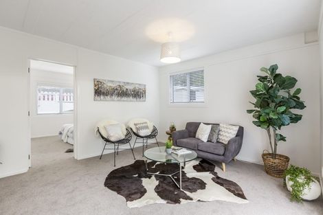 Photo of property in 4/24 Dawnhaven Drive, Te Atatu Peninsula, Auckland, 0610