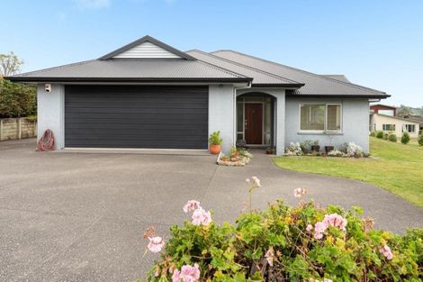 Photo of property in 19 Holyoake Terrace, Omokoroa, 3114