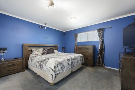 Photo of property in 46 Percy Kinsman Crescent, Riverstone Terraces, Upper Hutt, 5018