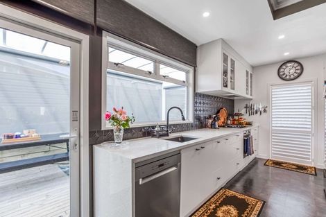 Photo of property in 37 Mosston Road, Castlecliff, Whanganui, 4501