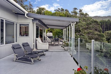 Photo of property in 402 Tuateawa Road, Tuateawa, Coromandel, 3583