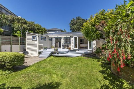Photo of property in 10 Hall Street, Newtown, Wellington, 6021