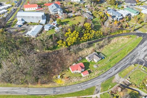 Photo of property in 140/142 Hautapu Street, Taihape, 4720