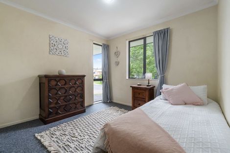 Photo of property in 17 Ruze Vida Drive, Massey, Auckland, 0614