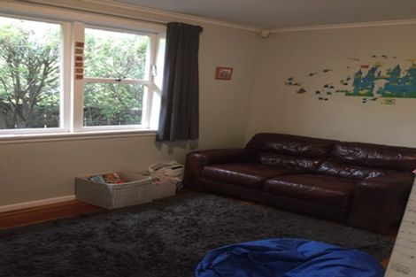 Photo of property in 4 Wharf Road, Te Atatu Peninsula, Auckland, 0610