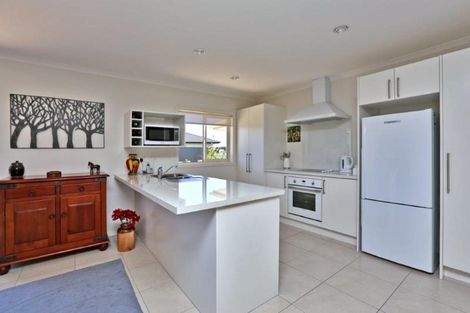 Photo of property in 58 Orotu Drive, Poraiti, Napier, 4112
