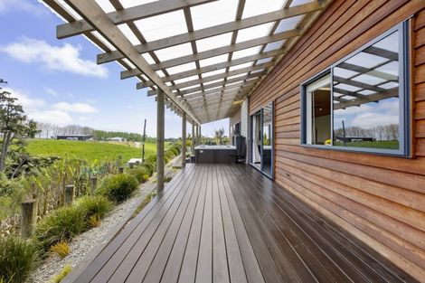 Photo of property in 198 Ngatimaru Road, Tikorangi, Waitara, 4383