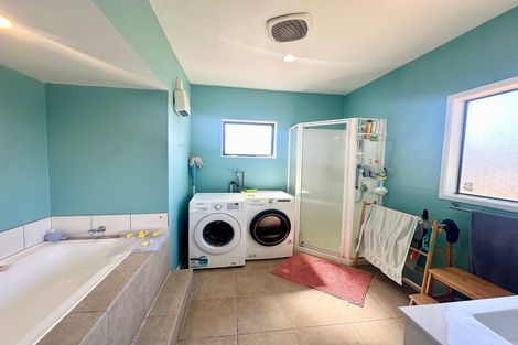 Photo of property in 82 Forest Lake Road, Forest Lake, Hamilton, 3200