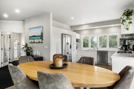 Photo of property in 24 Muritai Road, Milford, Auckland, 0620