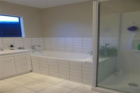 Photo of property in 25 Longitude Place, Whitby, Porirua, 5024