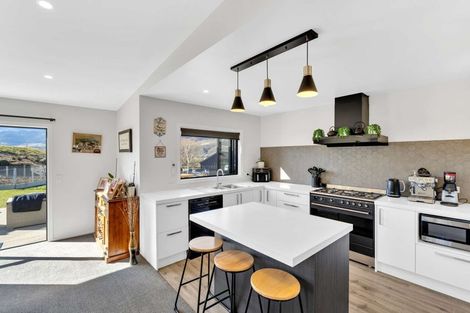 Photo of property in 15 Arion Court, Mount Pisa, Cromwell, 9383