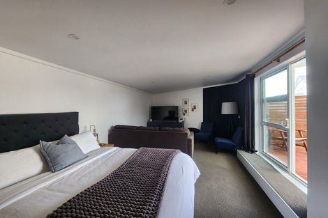 Photo of property in 18 Liverpool Street, Miramar, Wellington, 6022