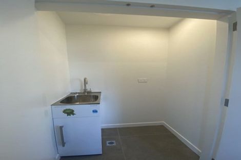 Photo of property in 1 Ara Paiwhenua, Tawa, Wellington, 5028