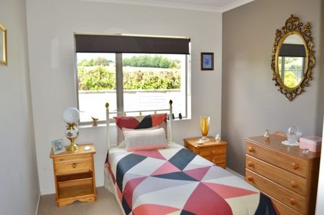 Photo of property in 39 Speranza Avenue, Otaki, 5512