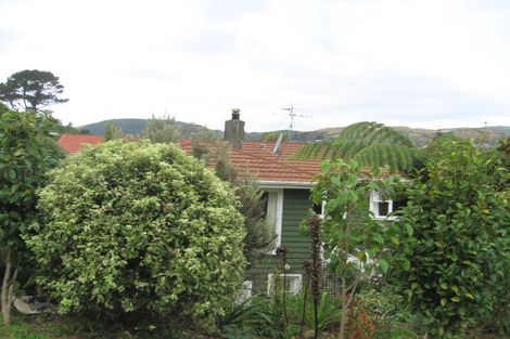 Photo of property in 56 Lincoln Avenue, Tawa, Wellington, 5028