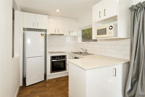 Photo of property in 4 Wakanui Street, Birkenhead, Auckland, 0626