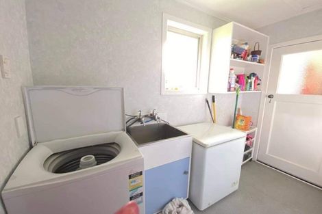 Photo of property in 15 Bedford Street, Eltham, 4322