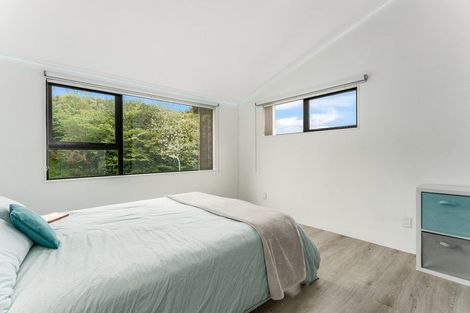 Photo of property in 28 Peterhouse Street, Tawa, Wellington, 5028