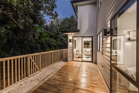 Photo of property in 3 Ti Kouka Place, Te Atatu Peninsula, Auckland, 0610