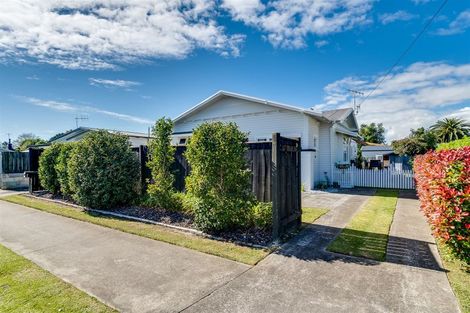 Photo of property in 1211 Caroline Road, Mayfair, Hastings, 4122