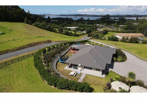 Photo of property in 11 Saint Anthonys Way, Kerikeri, 0294