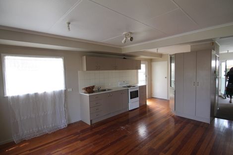 Photo of property in 6 Johnston Road, Mount Wellington, Auckland, 1060