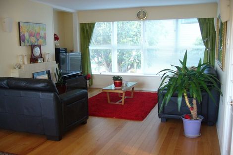 Photo of property in 124 Parkvale Road, Karori, Wellington, 6012