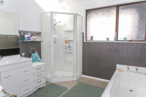 Photo of property in 5a King Street, Dannevirke, 4930