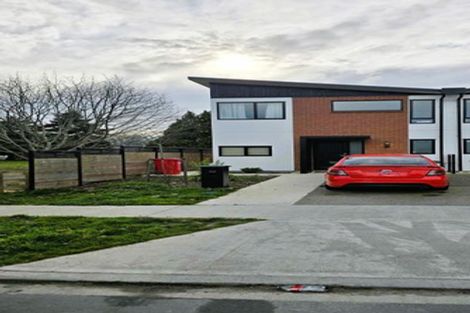 Photo of property in 32 Doug Jensen Street, Wallaceville, Upper Hutt, 5018