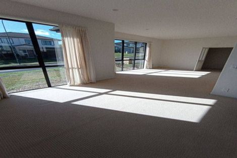 Photo of property in 1 Cetona Court, Flat Bush, Auckland, 2019