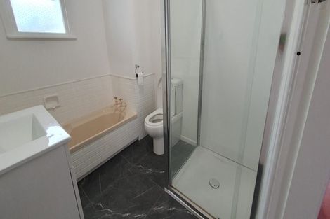 Photo of property in 2 Karu Crescent, Waikanae, 5036