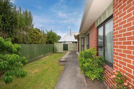 Photo of property in 2/11 Clouston Street, Saint Martins, Christchurch, 8022