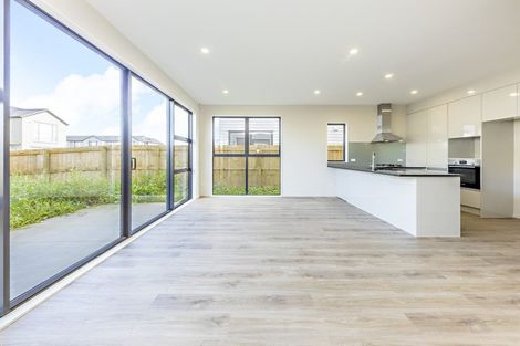 Photo of property in 4 Hollowout Street, Takanini, 2112