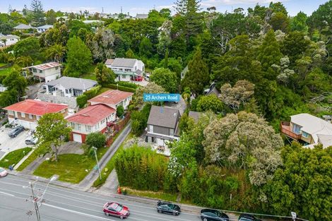 Photo of property in 1/25 Archers Road, Hillcrest, Auckland, 0629