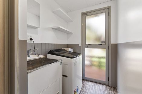 Photo of property in 6 Robert Grove, Paraparaumu, 5032