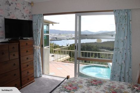 Photo of property in 54 George Point Road, Onerahi, Whangarei, 0110