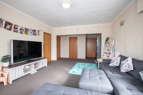 Photo of property in 2/208 Grove Road, Mayfair, Hastings, 4122