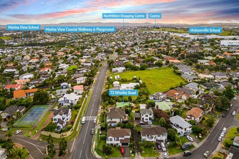 Photo of property in 73 Wiseley Road, West Harbour, Auckland, 0618