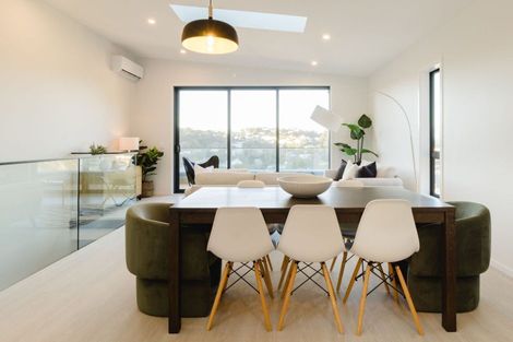 Photo of property in 105 Tiketike Way, Brooklyn, Wellington, 6021