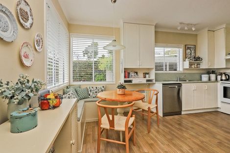 Photo of property in 2/32 Greenwood Road, Havelock North, 4130