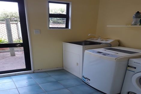 Photo of property in 3 Birkhall Grove, Strathmore Park, Wellington, 6022