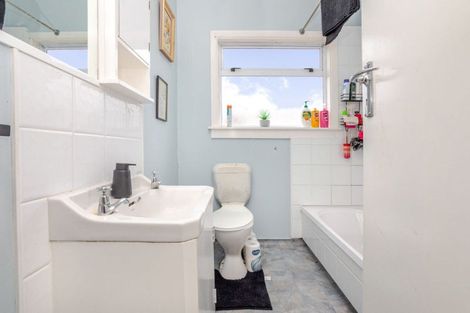 Photo of property in 15 Neptune Street, Dannevirke, 4930