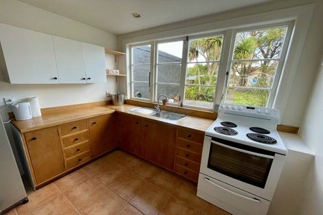 Photo of property in 12 Normanby Street, Newtown, Wellington, 6021