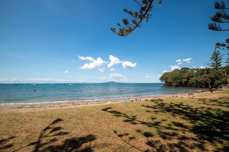 Photo of property in 59-61 Rock Isle Road, Torbay, Auckland, 0630