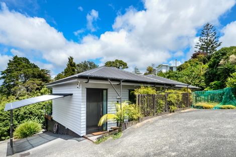 Photo of property in 24 Edgerton Road, Te Atatu Peninsula, Auckland, 0610