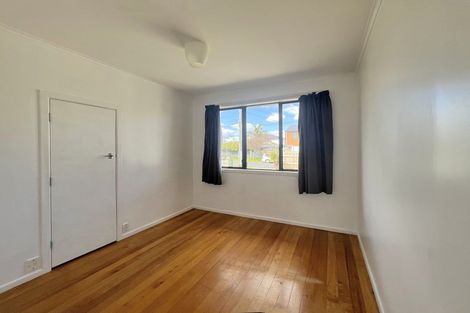 Photo of property in 11 Tiraumea Drive, Pakuranga, Auckland, 2010